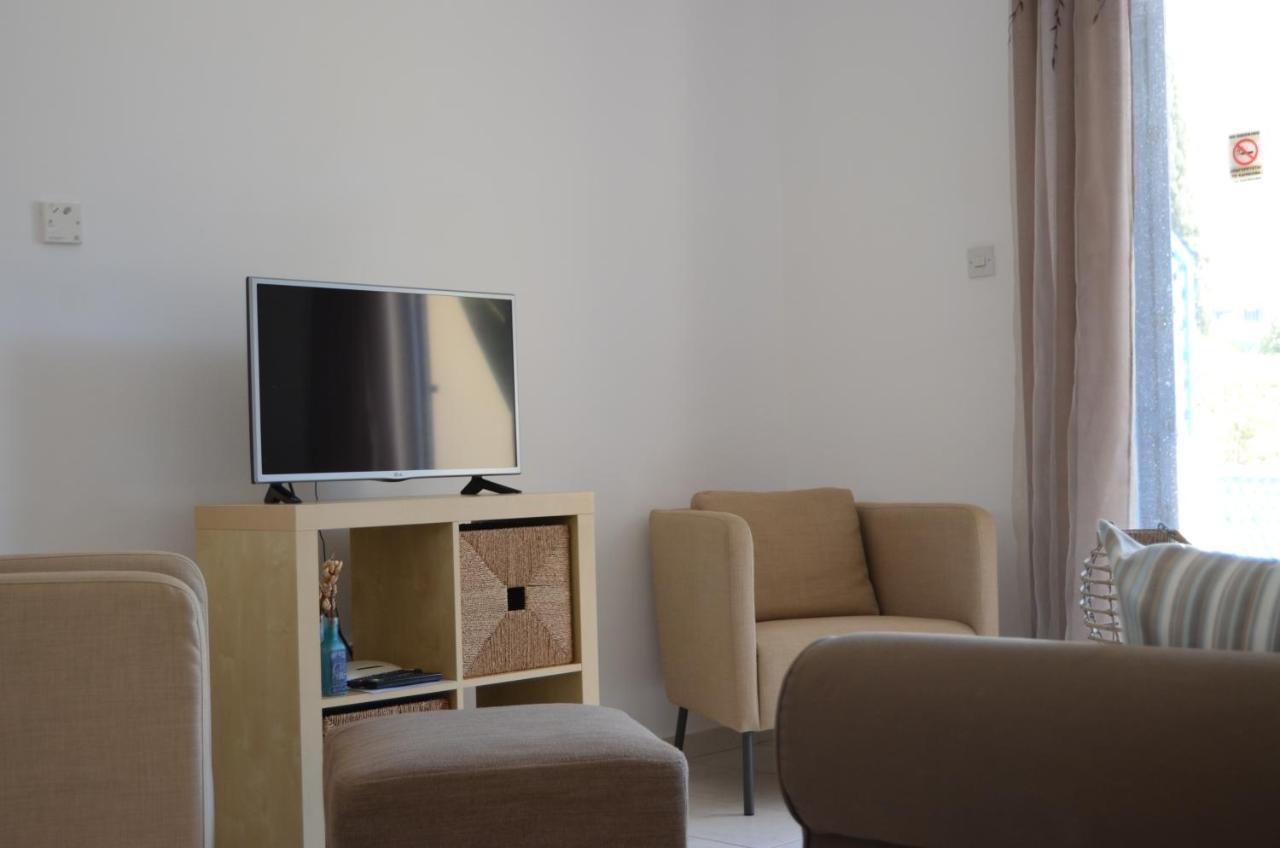 Vacation House Sanders Paphos Esterno foto