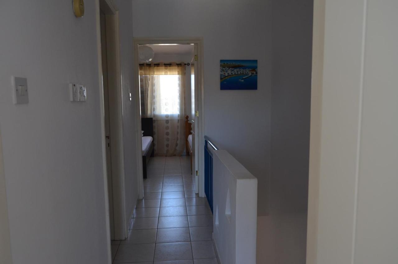 Vacation House Sanders Paphos Esterno foto